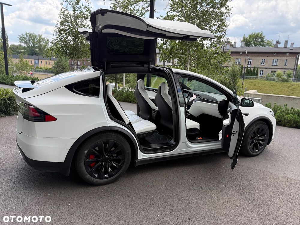 Tesla Model X 75 D - 3