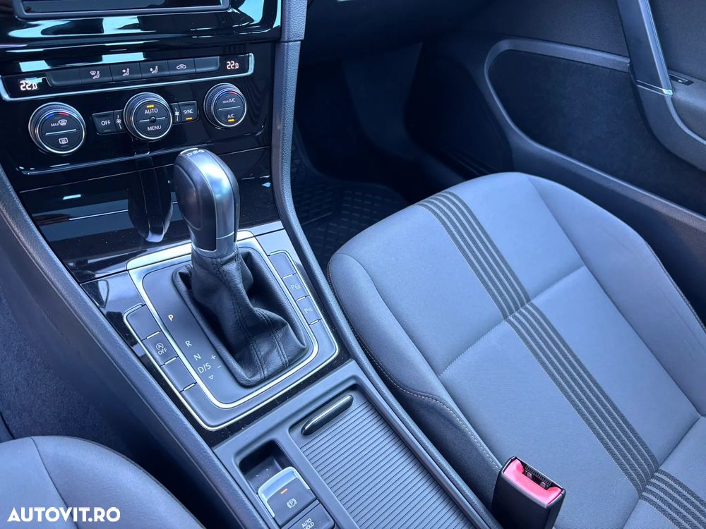 Volkswagen Golf 1.6 TDI BlueMotion Technology DSG Allstar - 23
