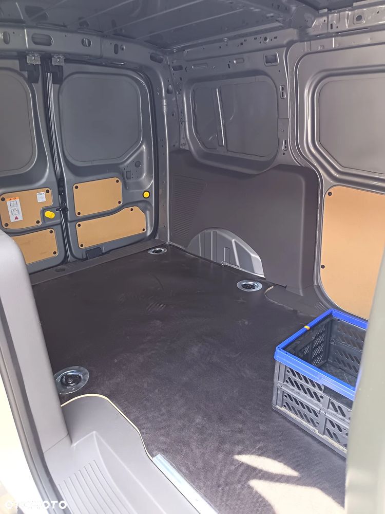 Ford TRANSIT CONNECT - 8