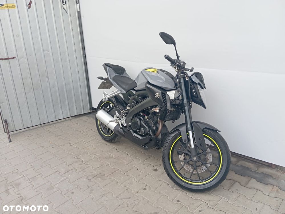 Yamaha MT - 4