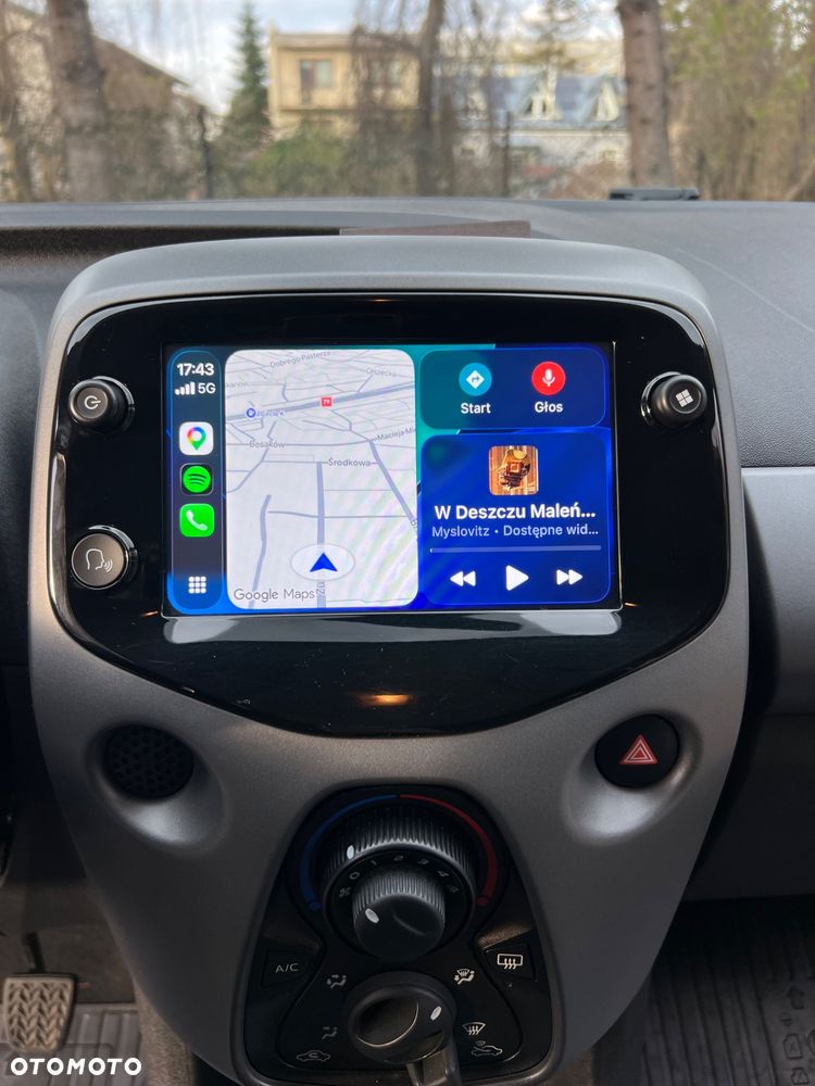 Toyota Aygo x.shift x-play connect - 10