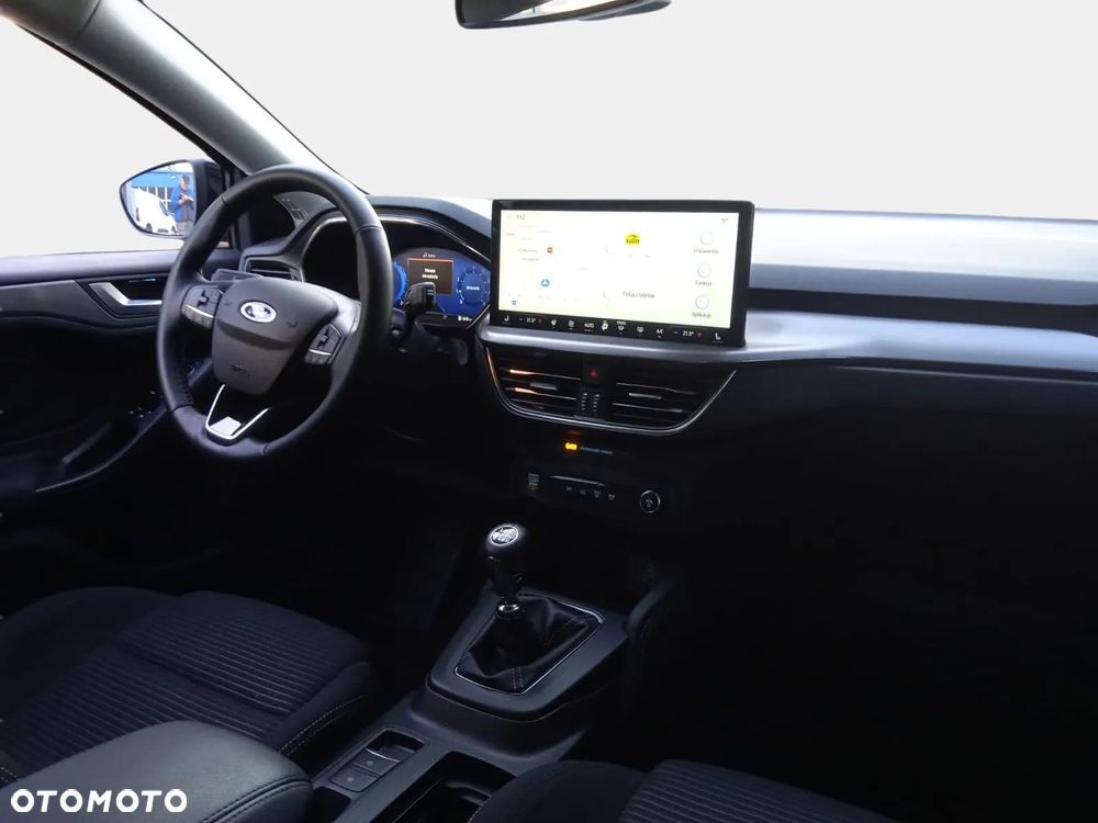 Ford Focus 1.0 EcoBoost Titanium X - 35