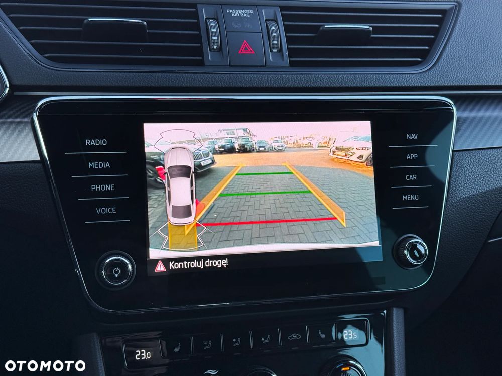 Skoda Superb 2.0 TDI SCR 4x4 Sportline DSG - 35