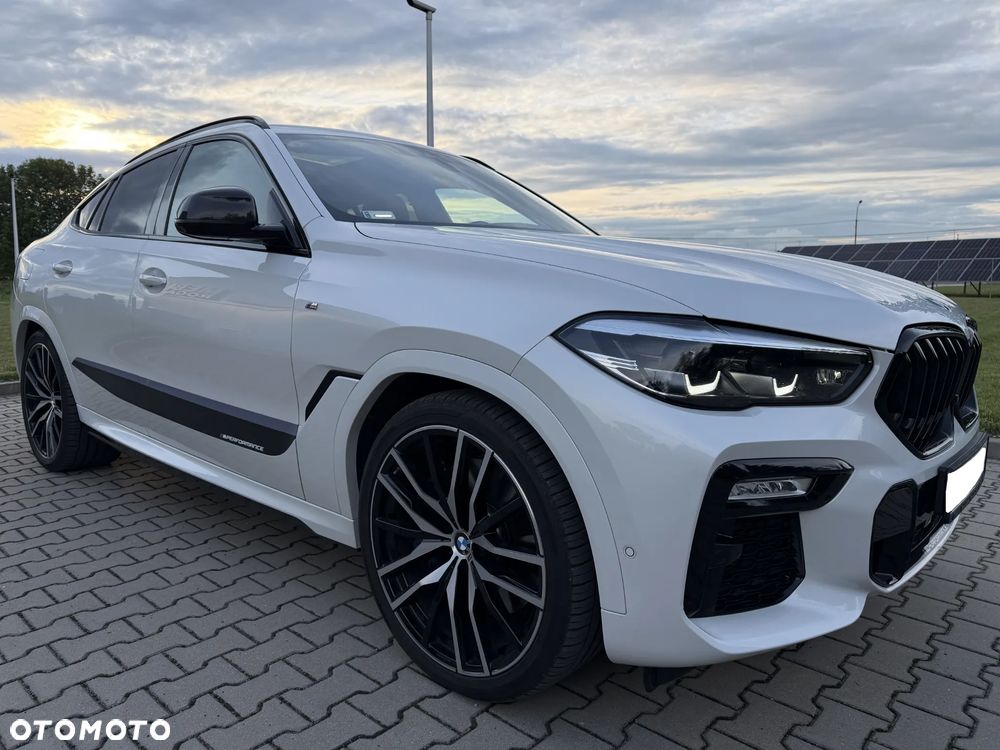 BMW X6 xDrive40i - 10