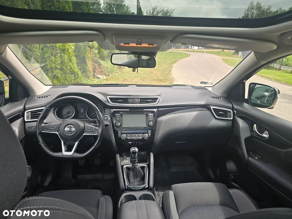 Nissan Qashqai 1.3 DIG-T N-Connecta EU6d - 14
