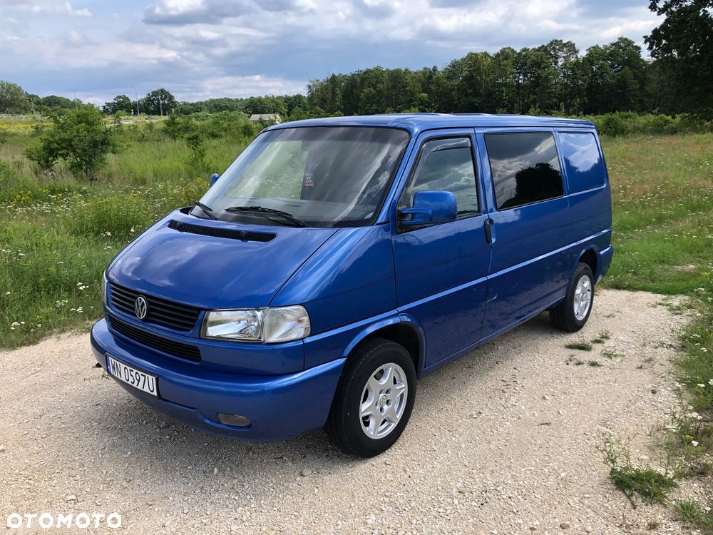 Volkswagen Transporter - 1