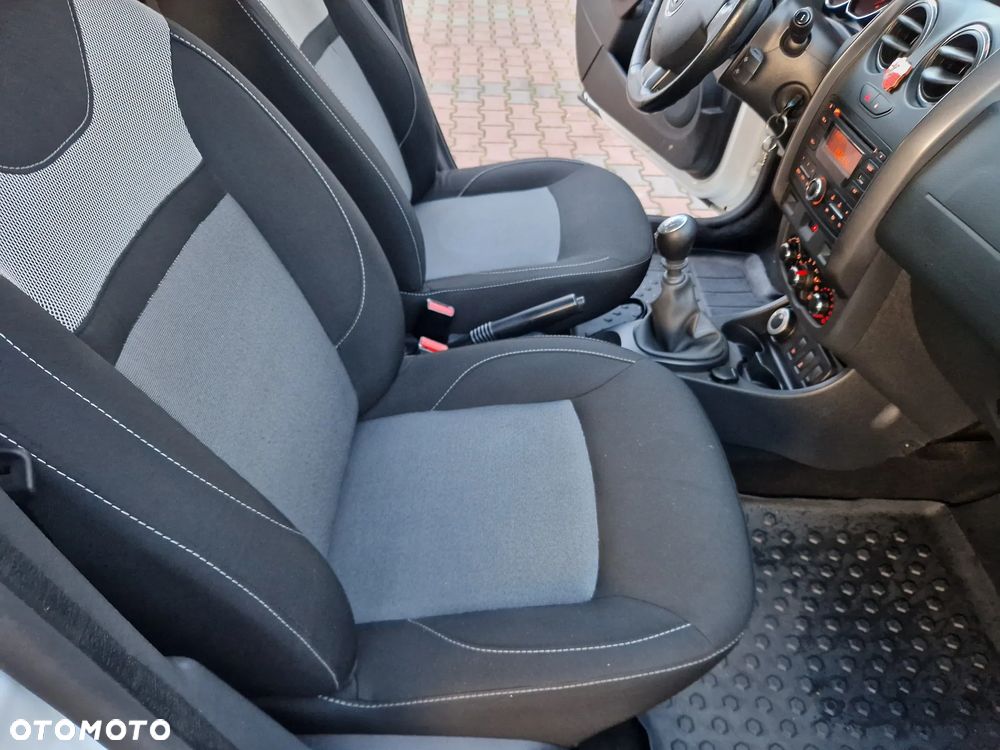 Dacia Duster 1.6 SCe Laureate 4x4 S&S - 21