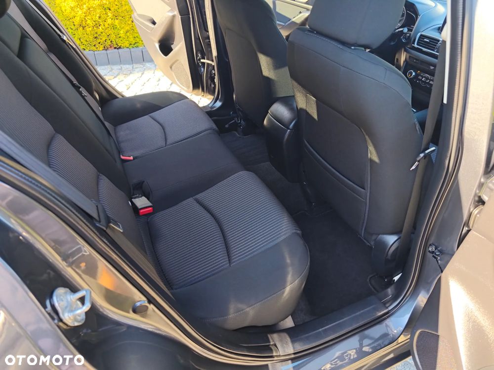 Mazda 3 SKYACTIV-G 120 Sports-Line - 38