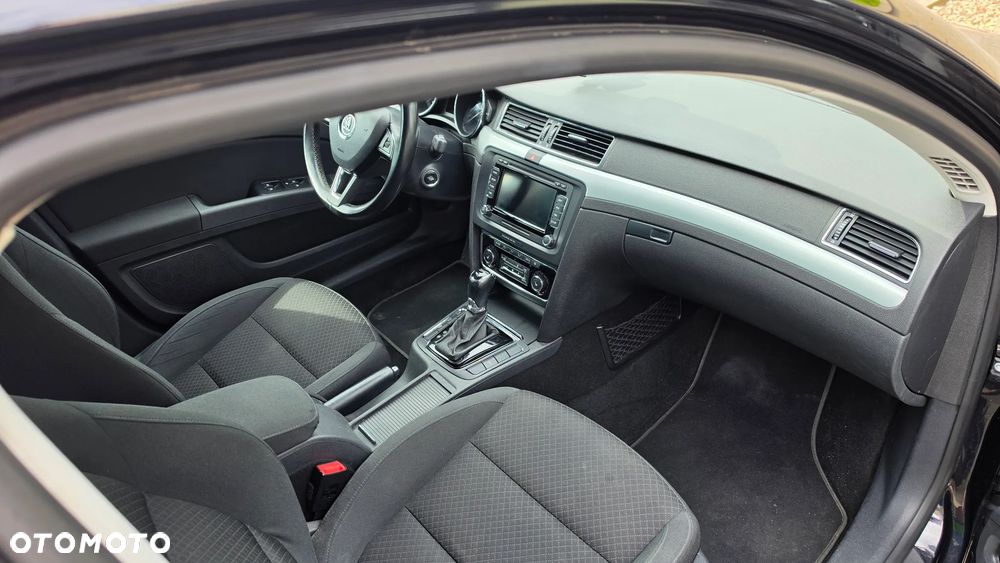 Skoda Superb 2.0 TDI Platinum Outdoor DSG - 8