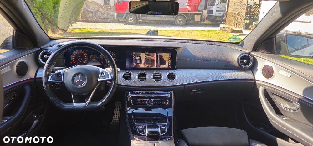 Mercedes-Benz Klasa E 220 d 9G-TRONIC AMG Line - 9