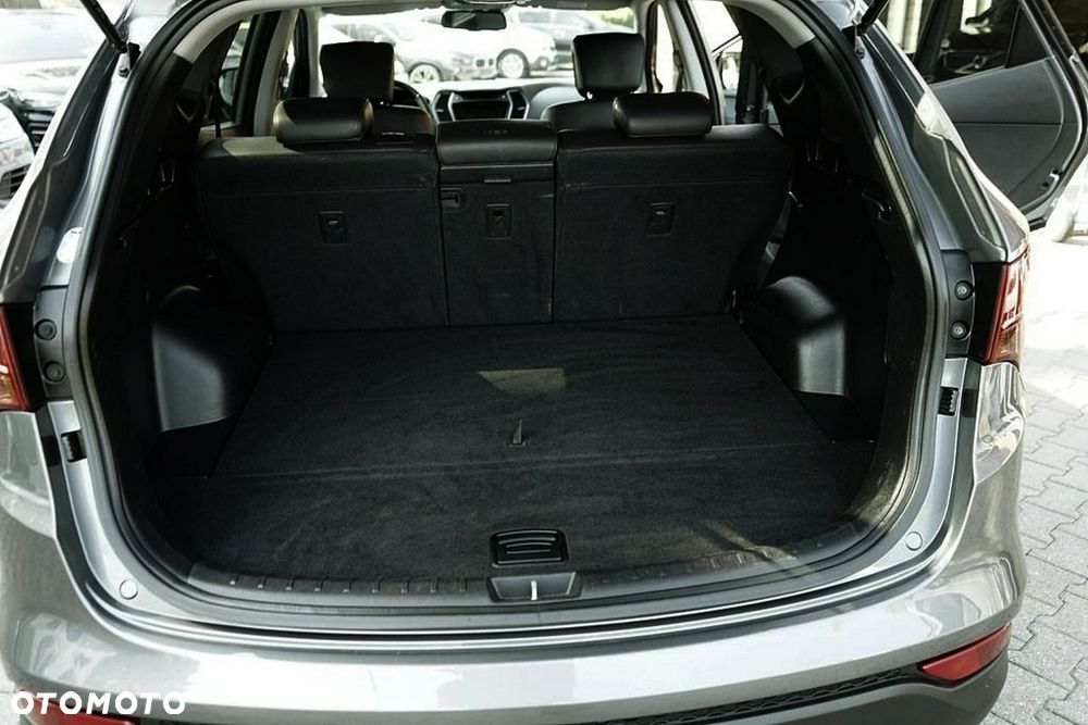 Hyundai Santa Fe - 32