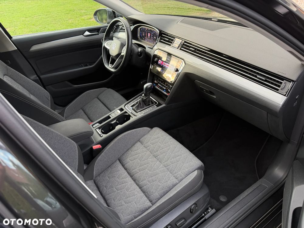 Volkswagen Passat Variant - 10