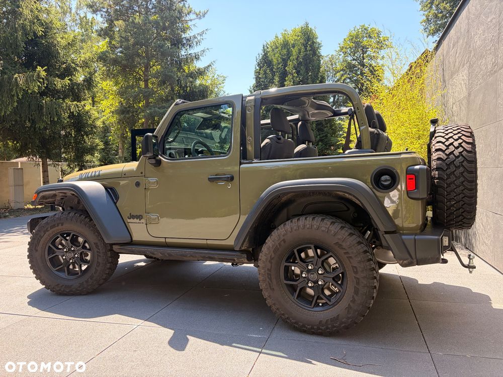 Jeep Wrangler - 2