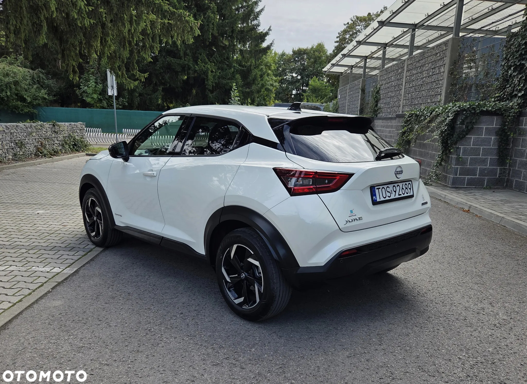 Nissan Juke 1.6 Hybrid Acenta AMT - 3