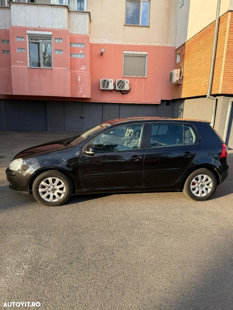 Volkswagen Golf - 2