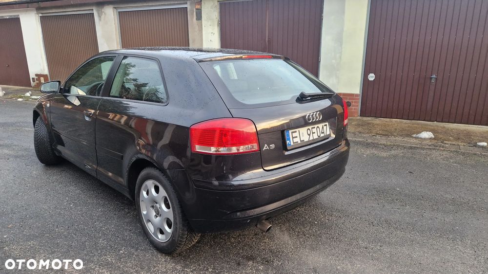 Audi A3 3-drzwiowe 1.6 Ambiente - 11