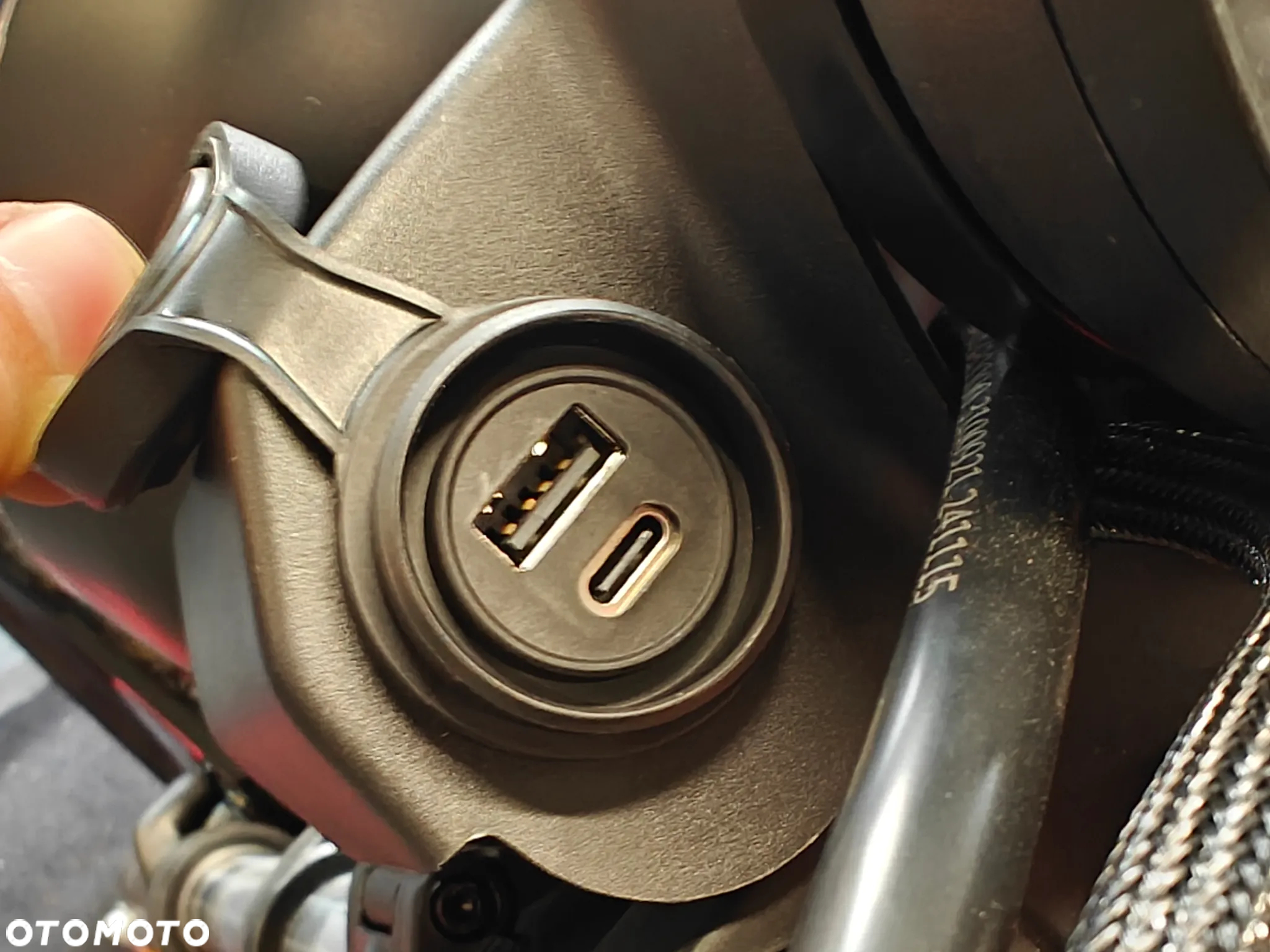 QJMOTOR SRV 125 - 11