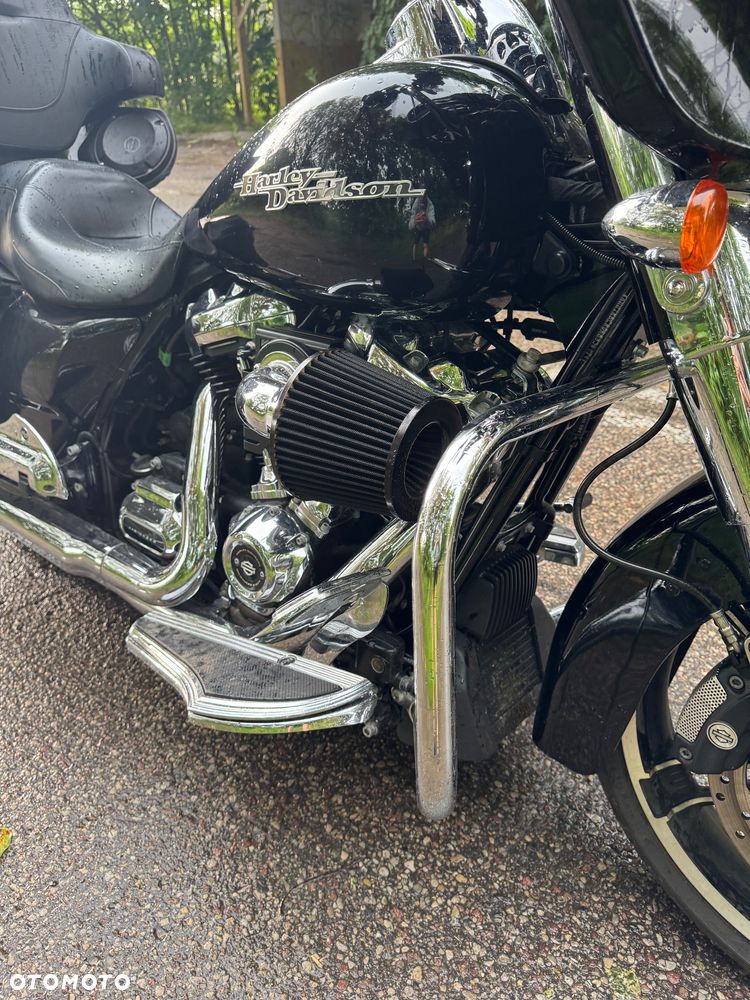 Harley-Davidson Touring Street Glide - 12
