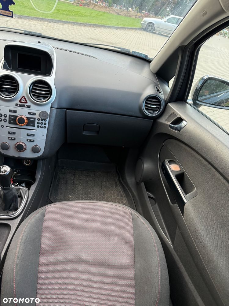 Opel Corsa 1.4 16V Sport - 17