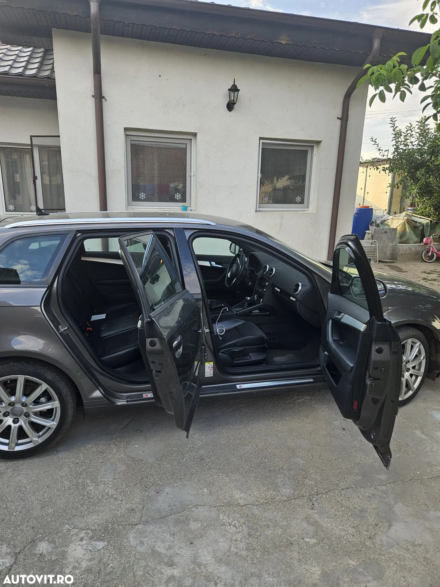 Audi A3 Sportback 1.6 TDI S-tronic Ambition - 5