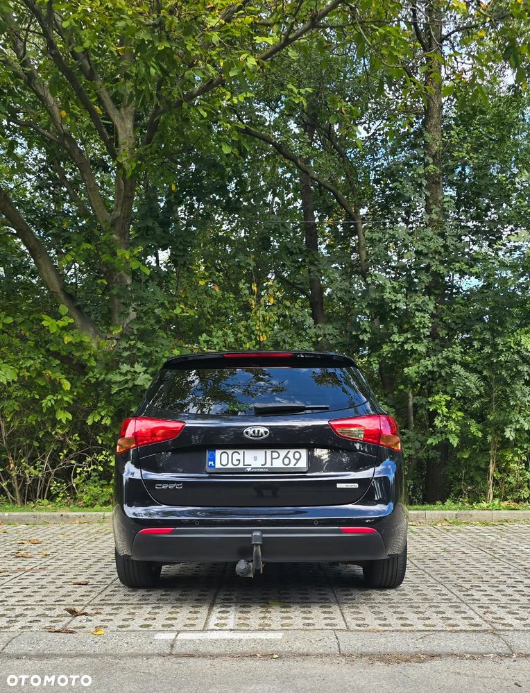 Kia Ceed - 8