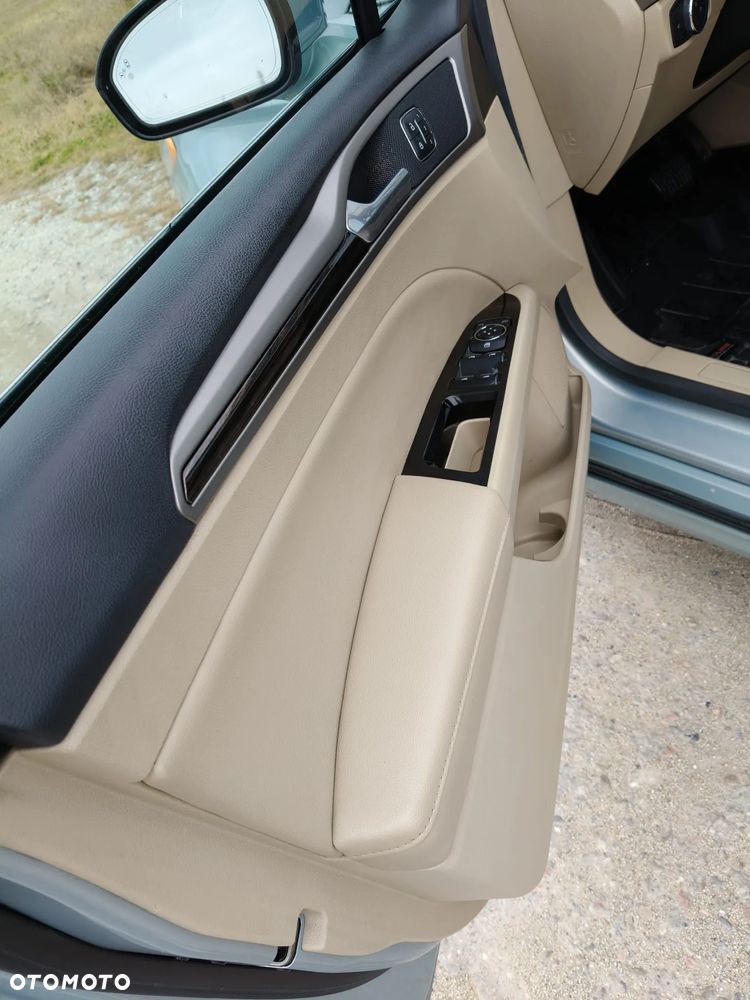 Ford Mondeo 2.0 Hybrid Titanium - 15