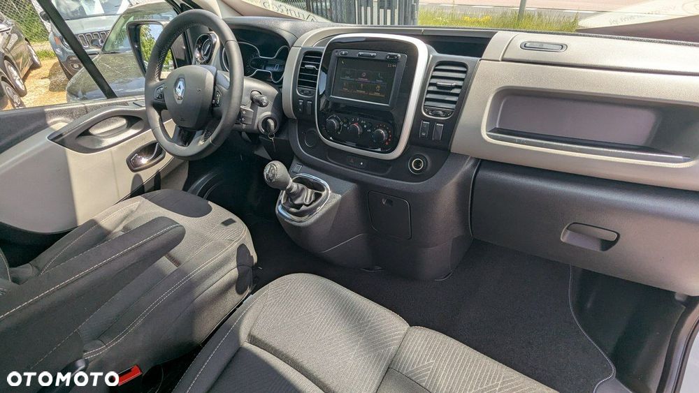 Renault Trafic - 19
