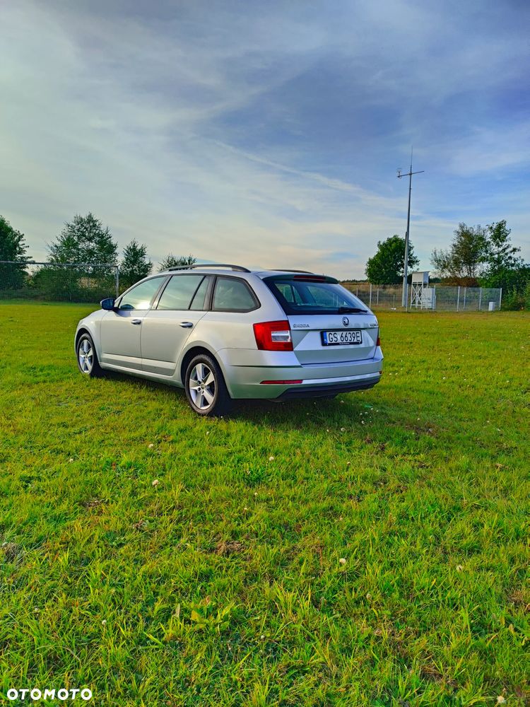 Skoda Octavia 1.4 TSI Ambition - 3