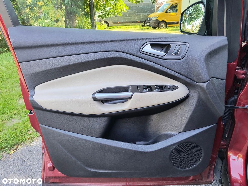 Ford Escape - 19