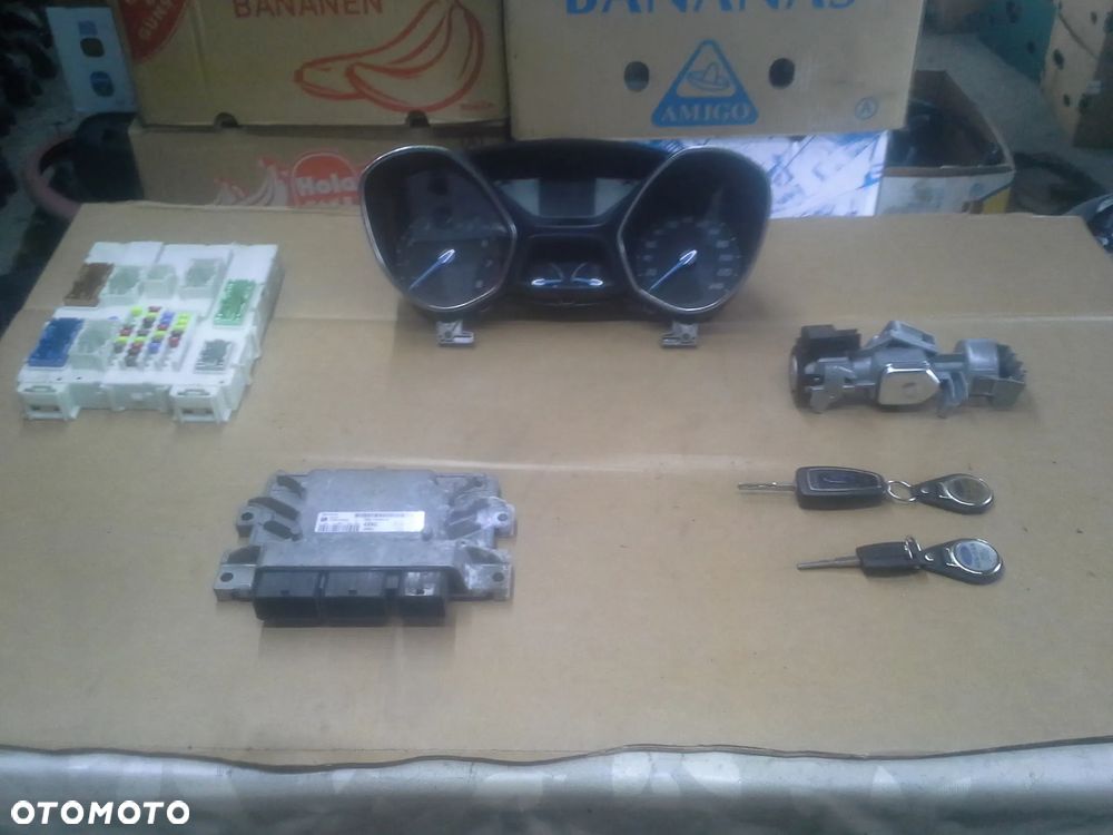 Ford Fokus MK3 1.6 Ti 105KM IQDA zestaw startowy komputer BV61-12A650-AC  S180127005 stacyjka 2 klucze immo i inne EU