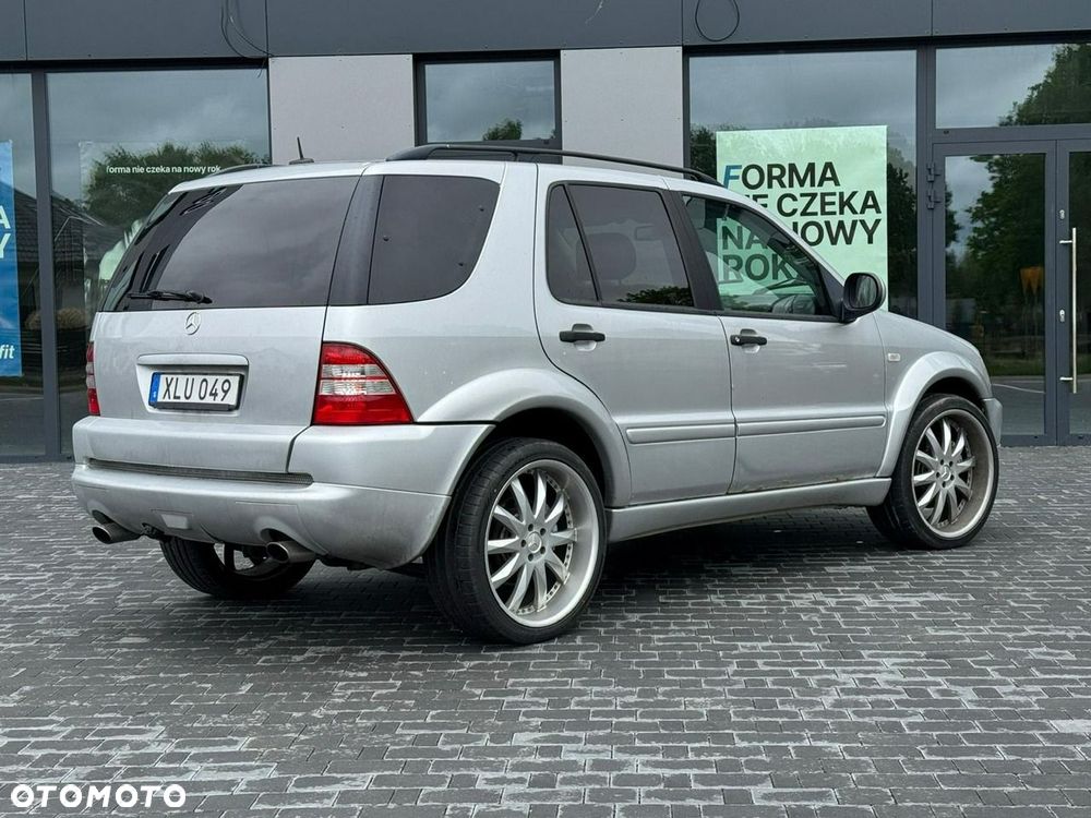 Mercedes-Benz ML - 11