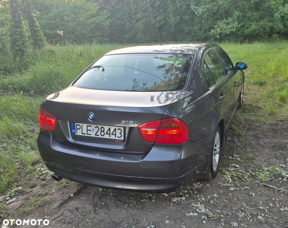 BMW Seria 3 318i - 6