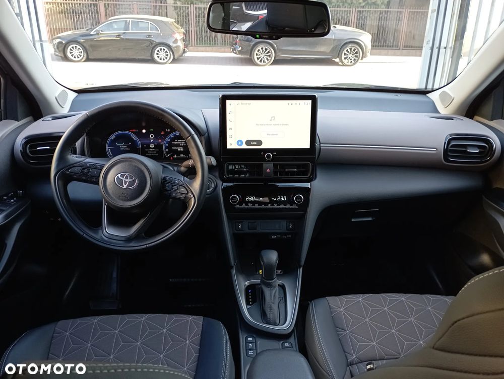 Toyota Yaris Cross Hybrid 1.5 Executive - 8
