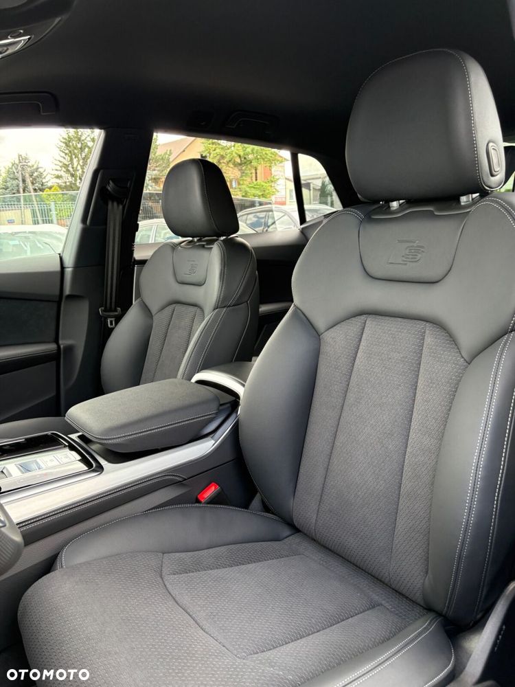 Audi Q8 - 16