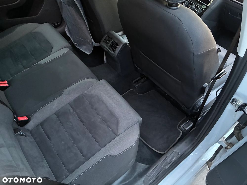 Volkswagen Golf 1.4 TSI BMT Highline - 26
