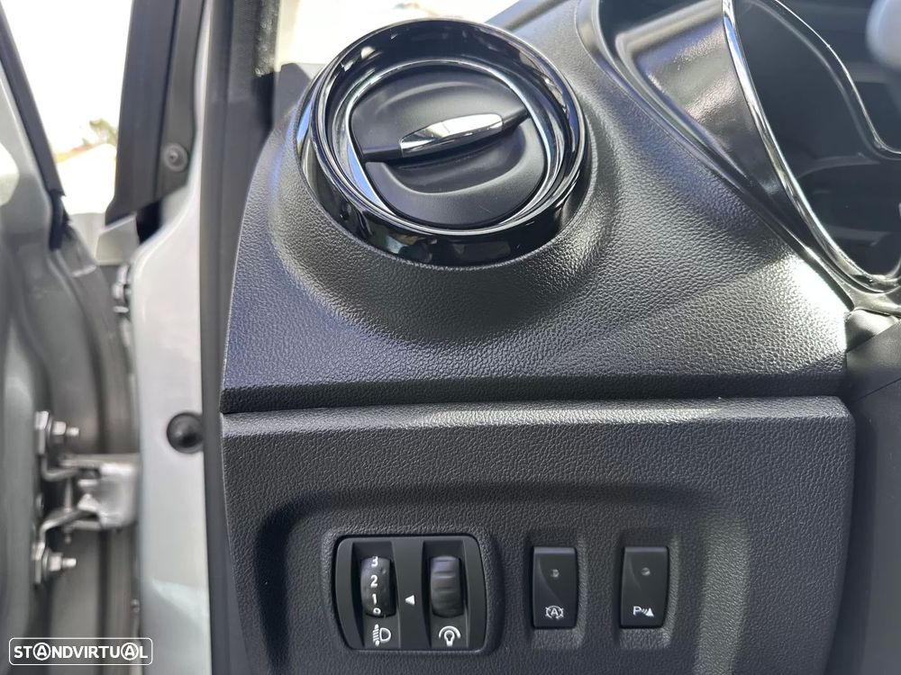 Renault Captur (ENERGY) dCi 90 EDC LIMITED - 23