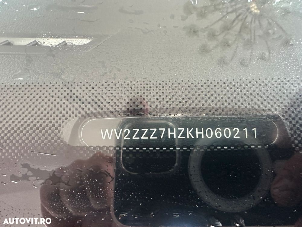 Volkswagen Caravelle LR Comfortline DSG 4M - 24