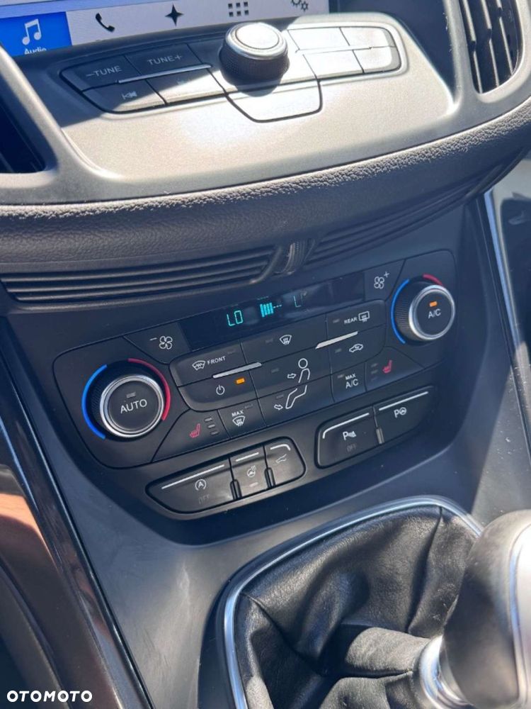 Ford Kuga - 23