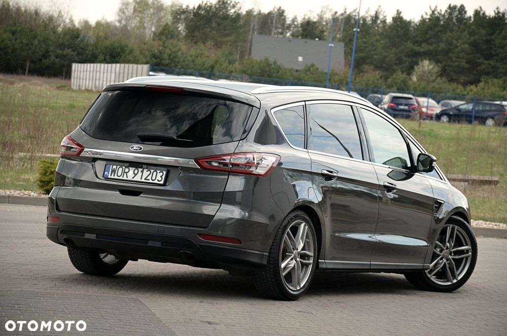 Ford S-Max - 10