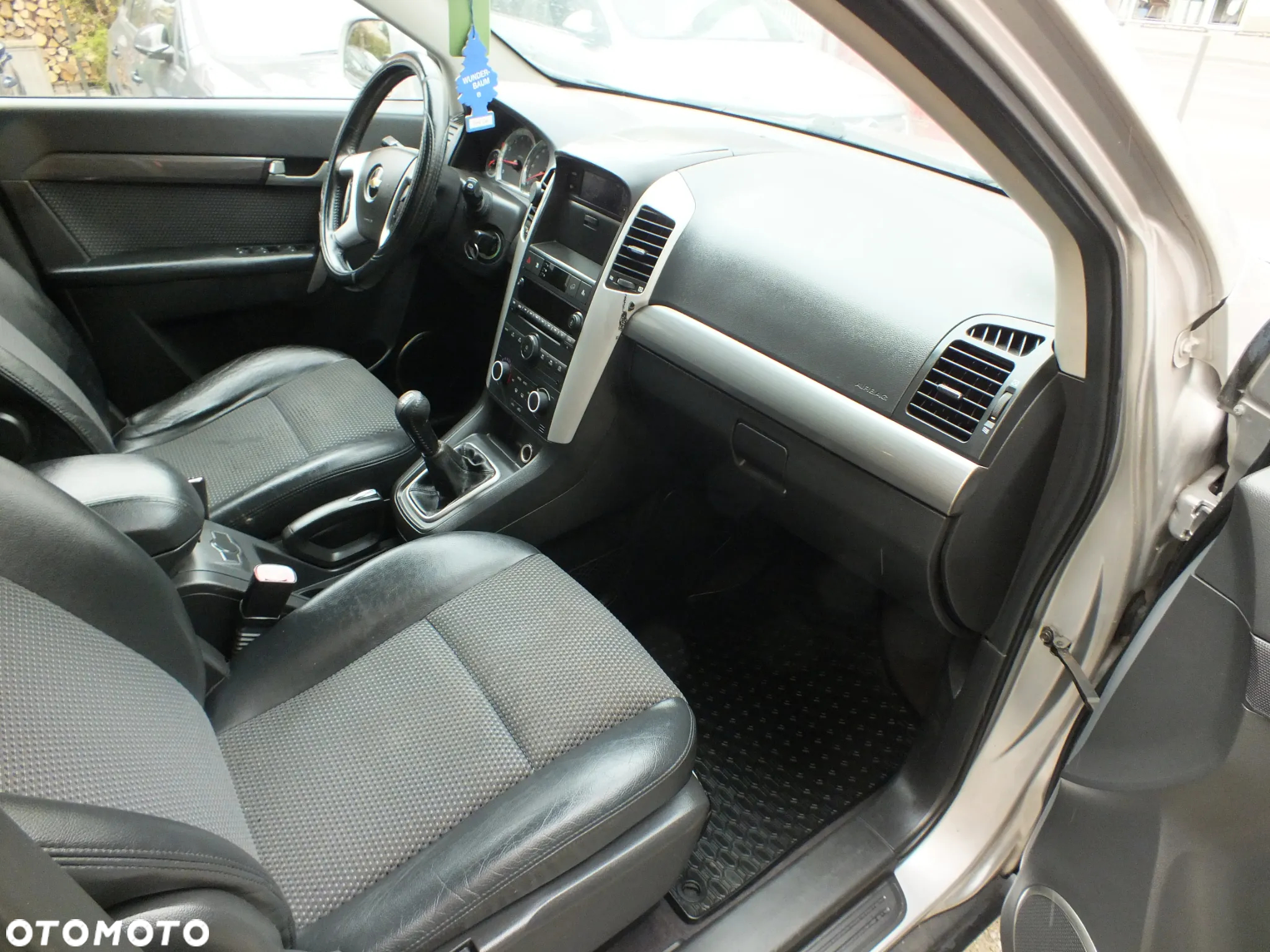Chevrolet Captiva - 12