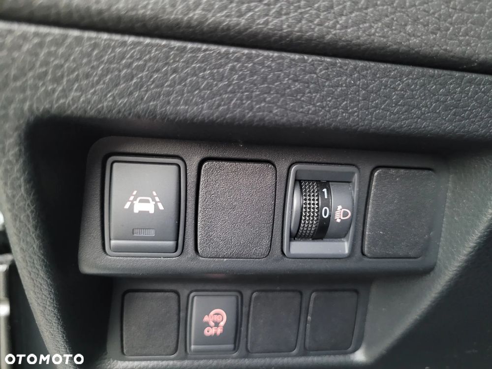 Nissan Qashqai 1.2 DIG-T N-Vision - 12