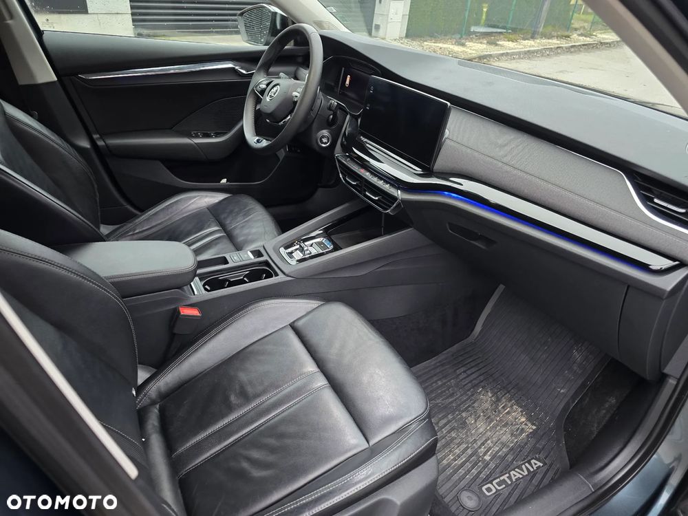 Skoda Octavia 2.0 TDI DSG Edition - 16