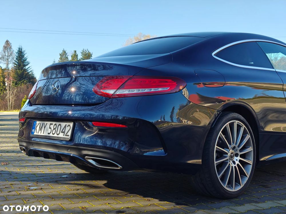 Mercedes-Benz Klasa C 200 9G-TRONIC AMG Line - 14