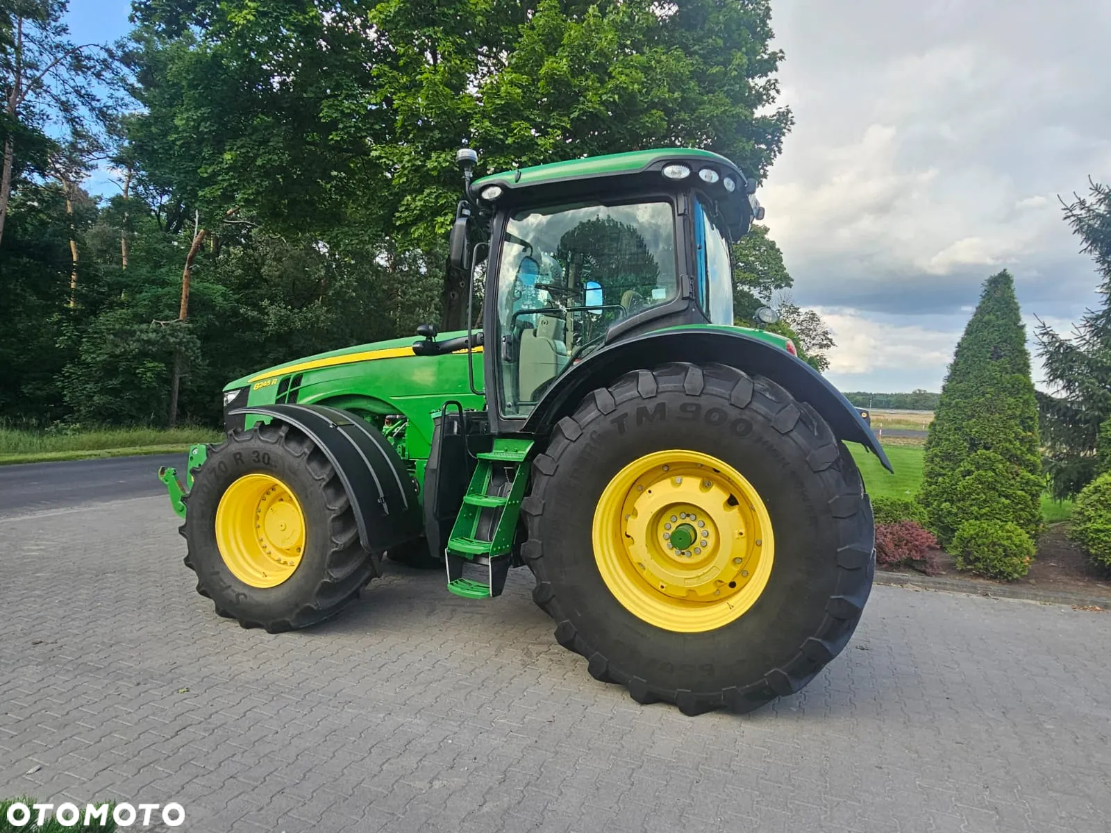 John Deere 8245R - 5