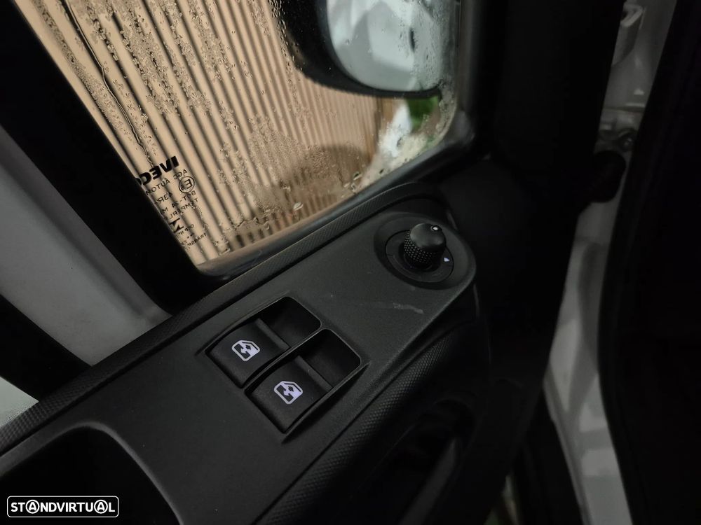 Iveco Daily 2.3 - 2022 | GARANTIA | NACIONAL - 12m3 - 156CV - 23