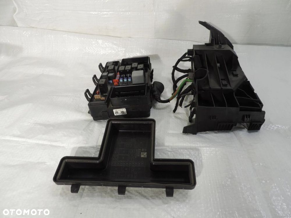 FORD MONDEO MK5 2.0 TDCI SKRZYNKA BEZPIECZNIKÓW FG9T14A067EB - 1