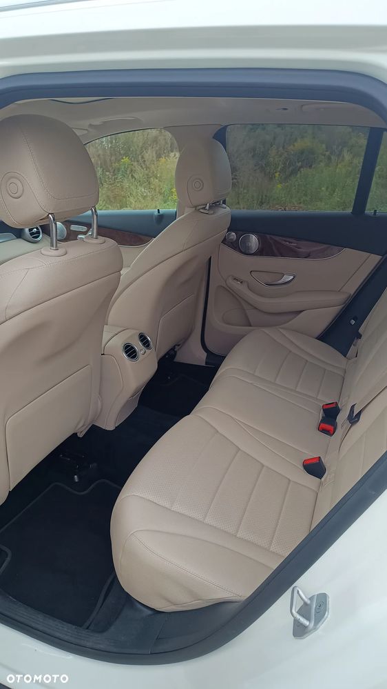 Mercedes-Benz GLC - 13