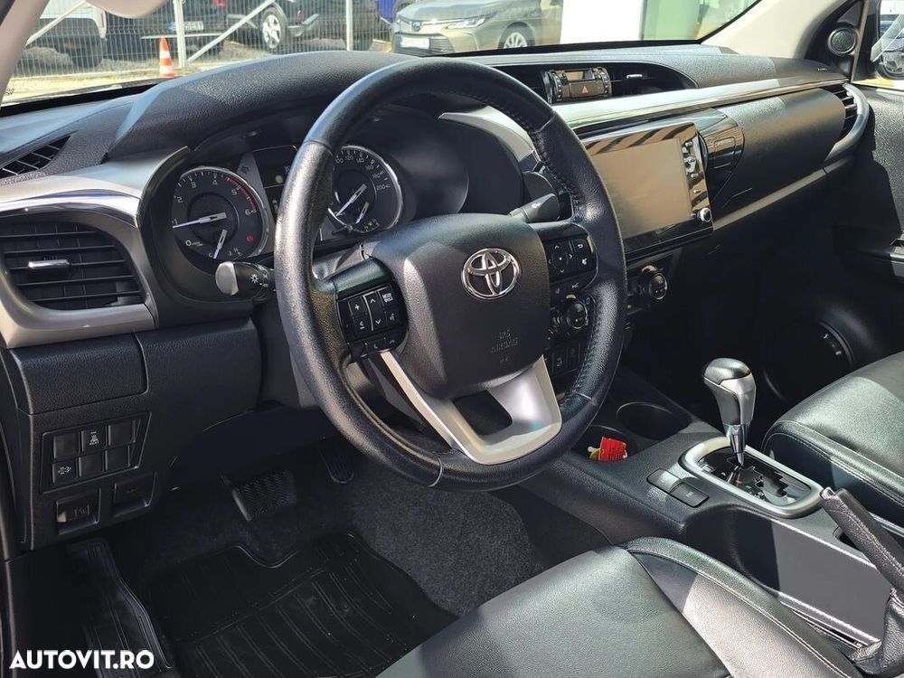 Toyota Hilux 2.4D 150CP 4x4 Double Cab AT Executive - 13