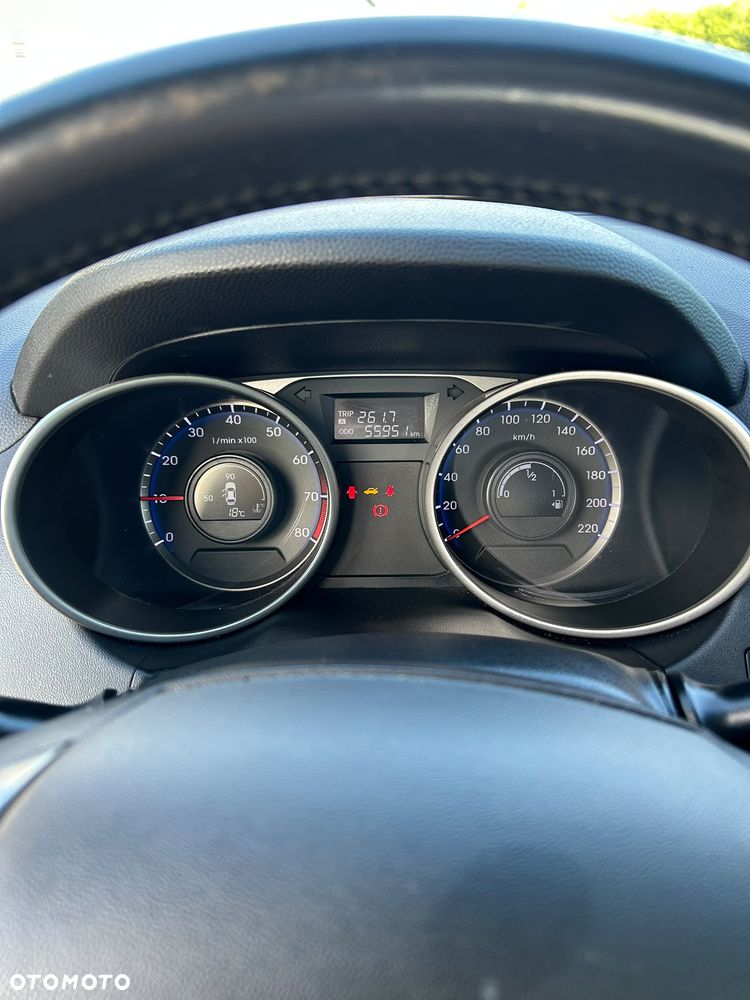 Hyundai ix35 - 16