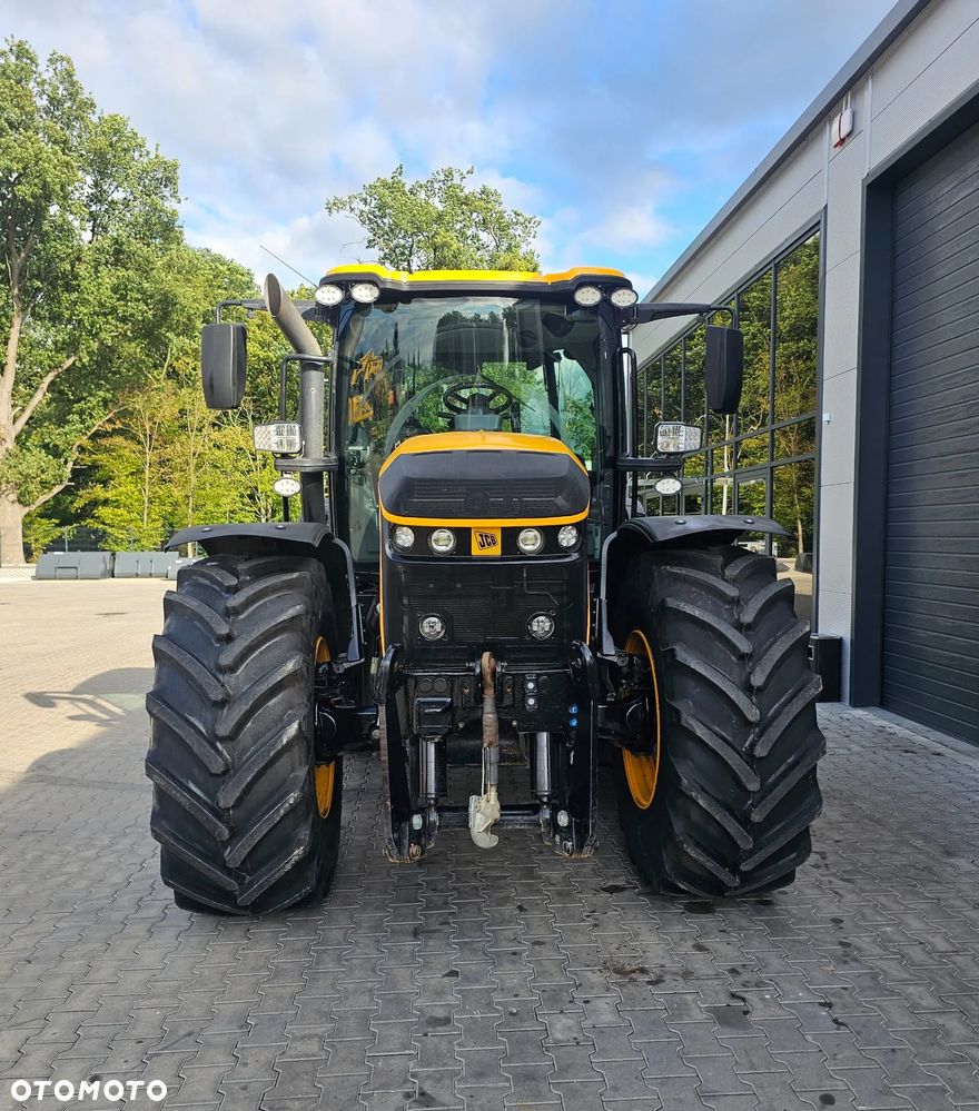 JCB FASTRAC 4220 - 9